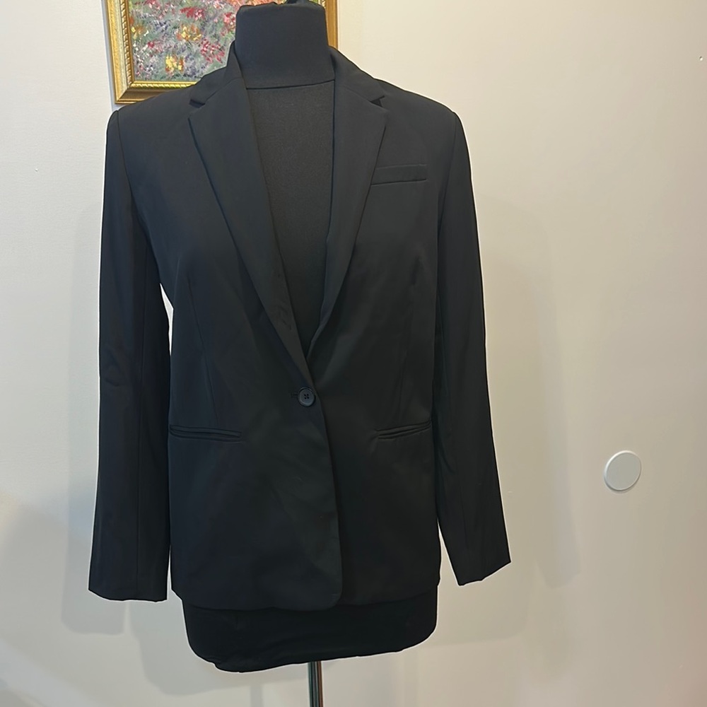 Everlane Black business casual, owner money classic ,office,blazer size 0